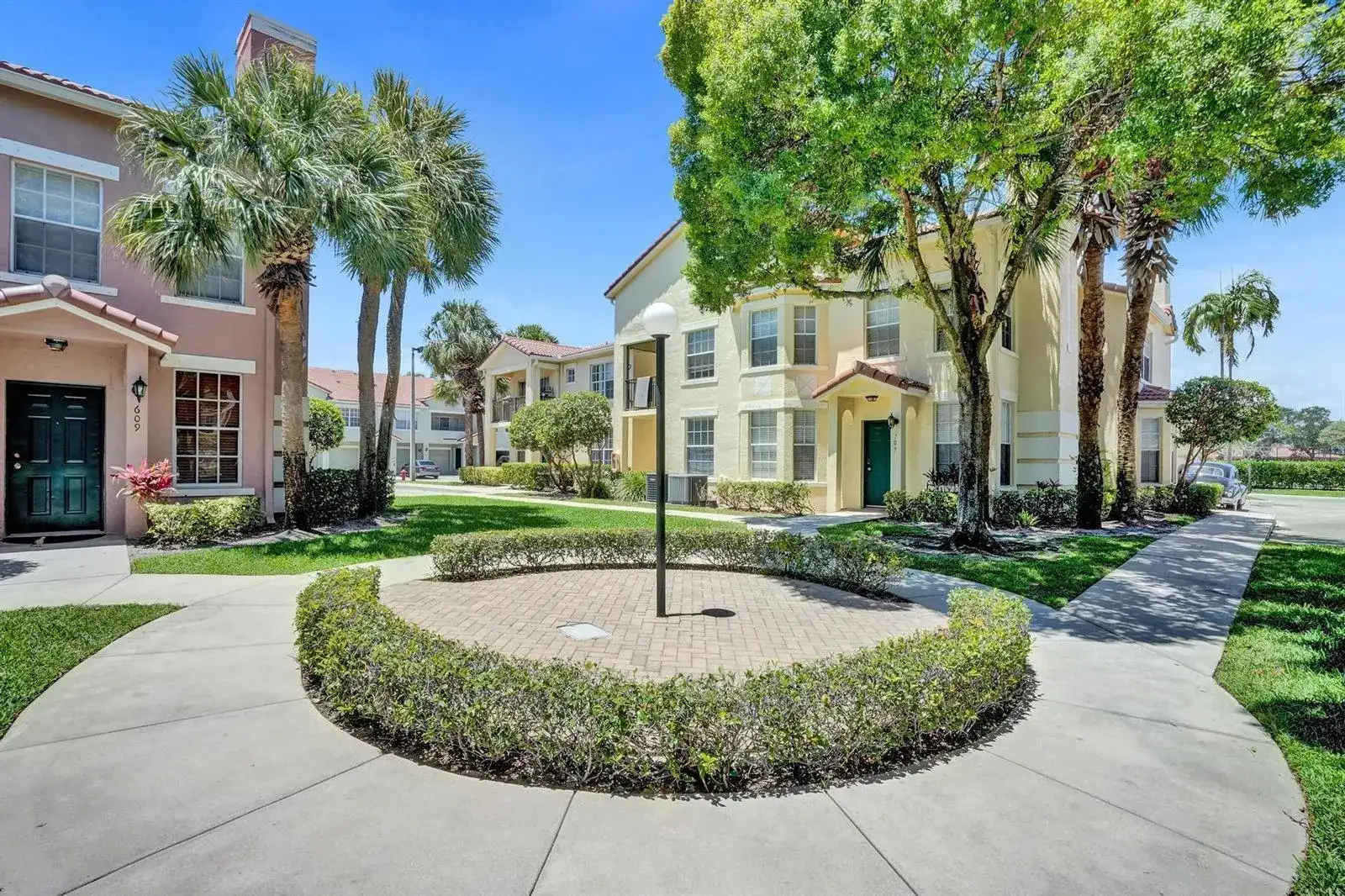 708 Belmont Place, Boynton Beach FL 33436 photo 2