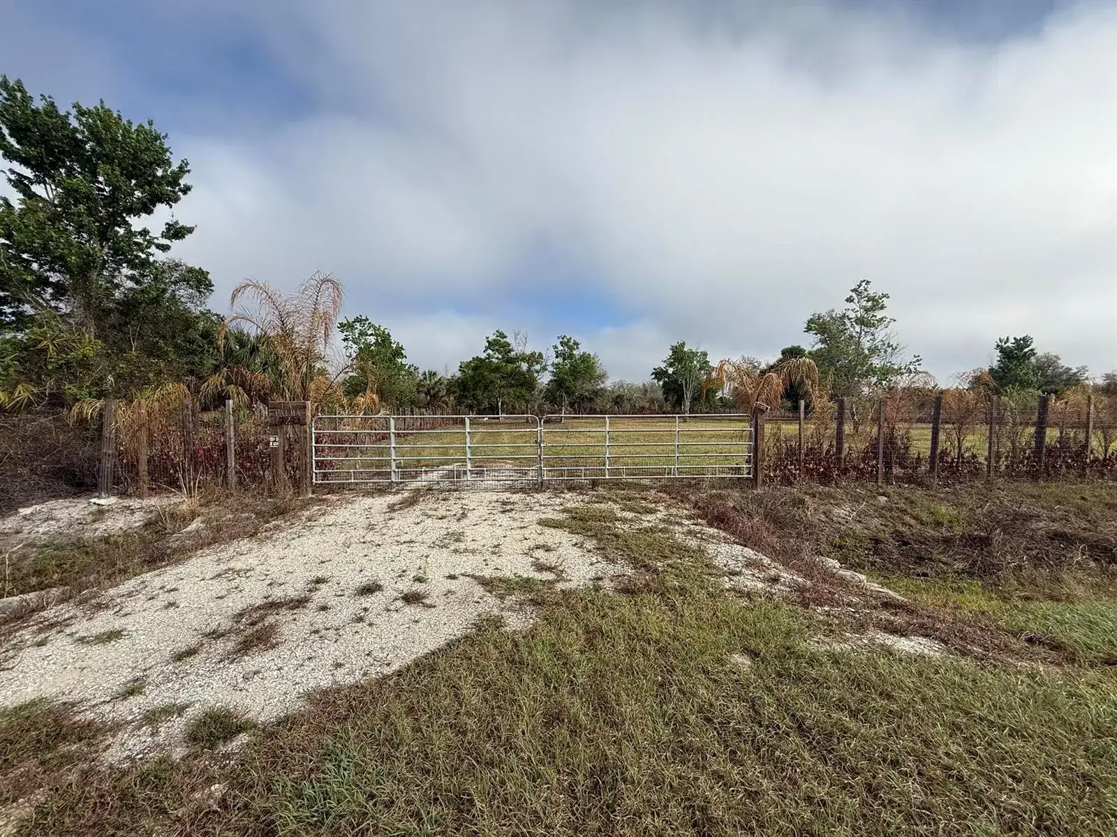 17231 NW 268th Street, Okeechobee FL 34972 photo 2