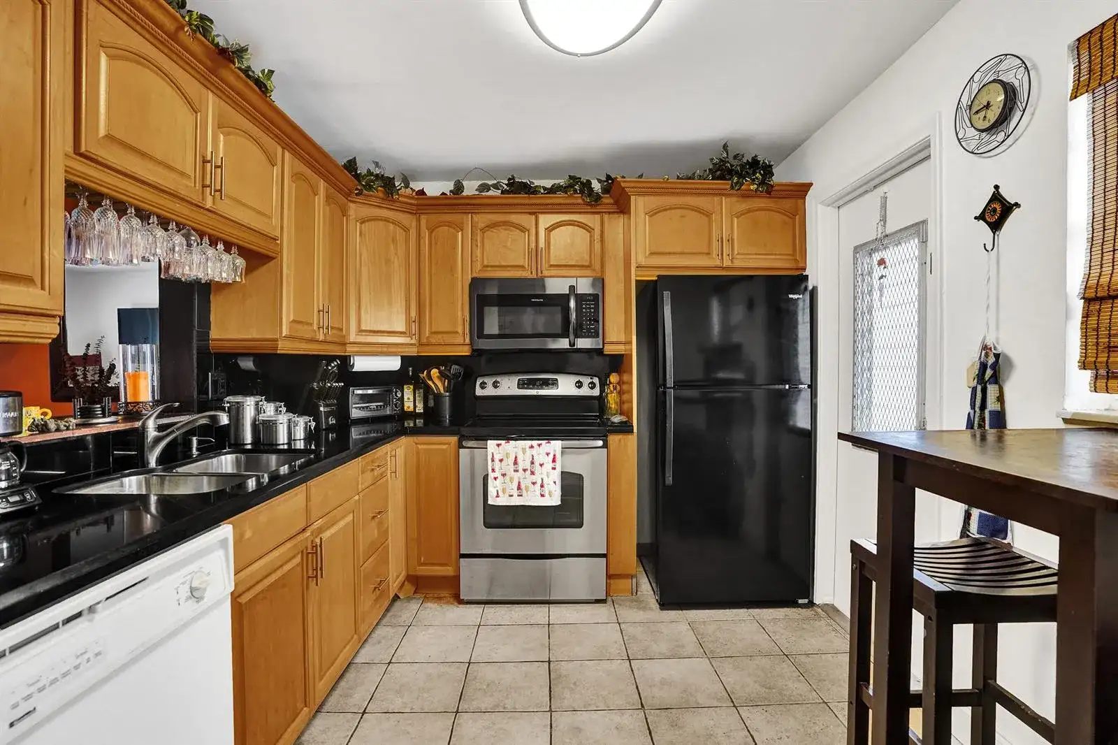 218 NE 12th Avenue # 401, Hallandale Beach FL 33009 photo 4