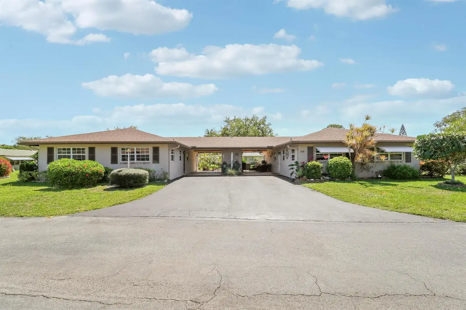 129 Mockingbird Lane, Delray Beach FL 33445 photo 2
