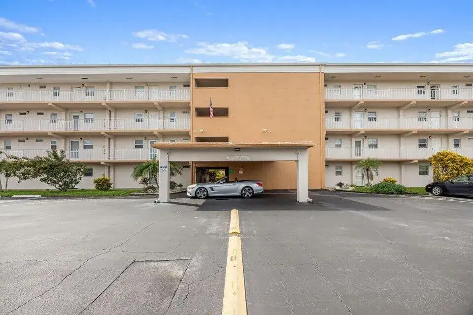 2515 NE 1st Court # 209, Boynton Beach FL 33435 photo 2