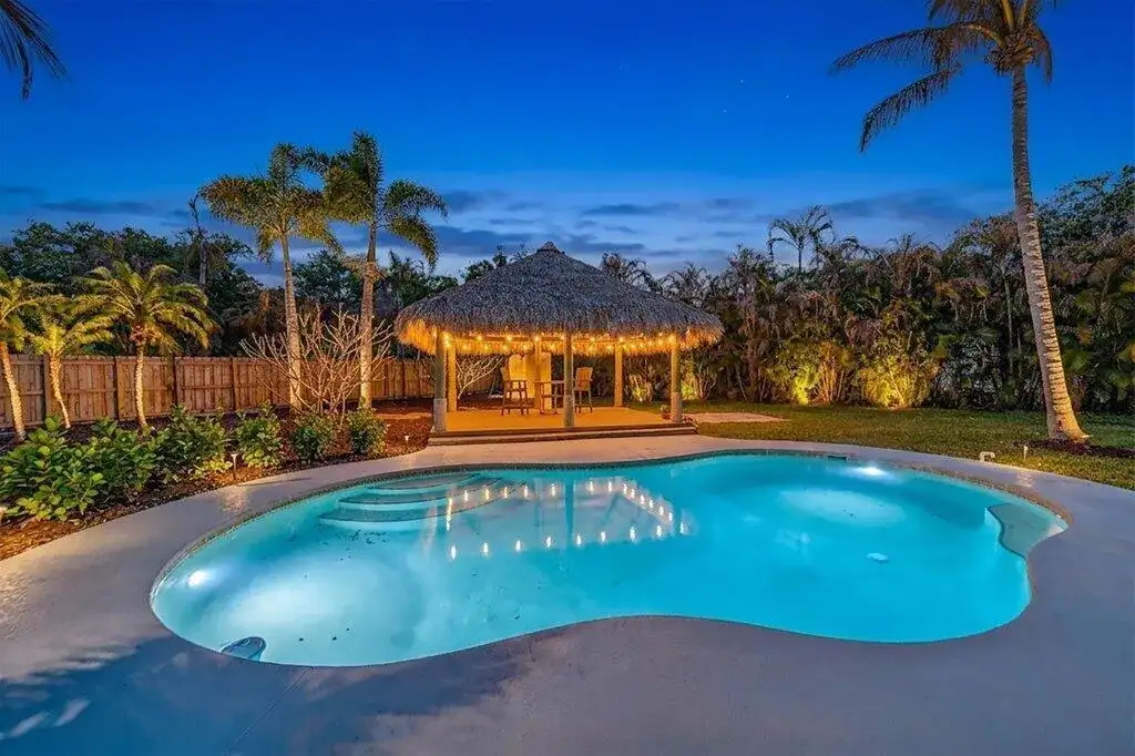 2366 SE Country Club Lane, Stuart FL 34996 photo 3