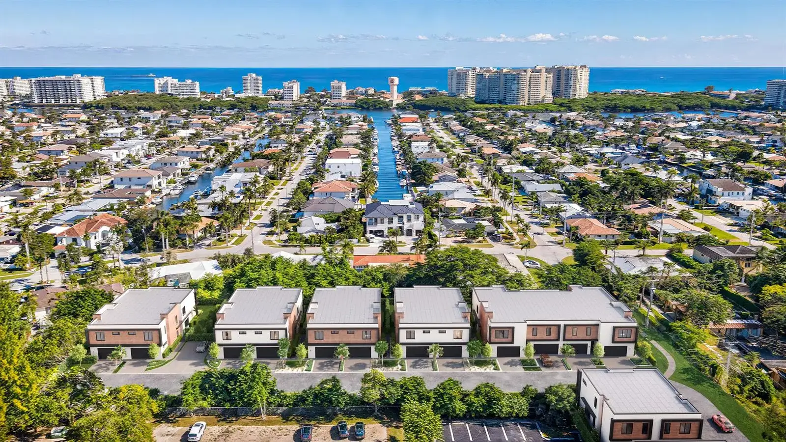 6832 NE Briskel Pointe Drive, Boca Raton FL 33487