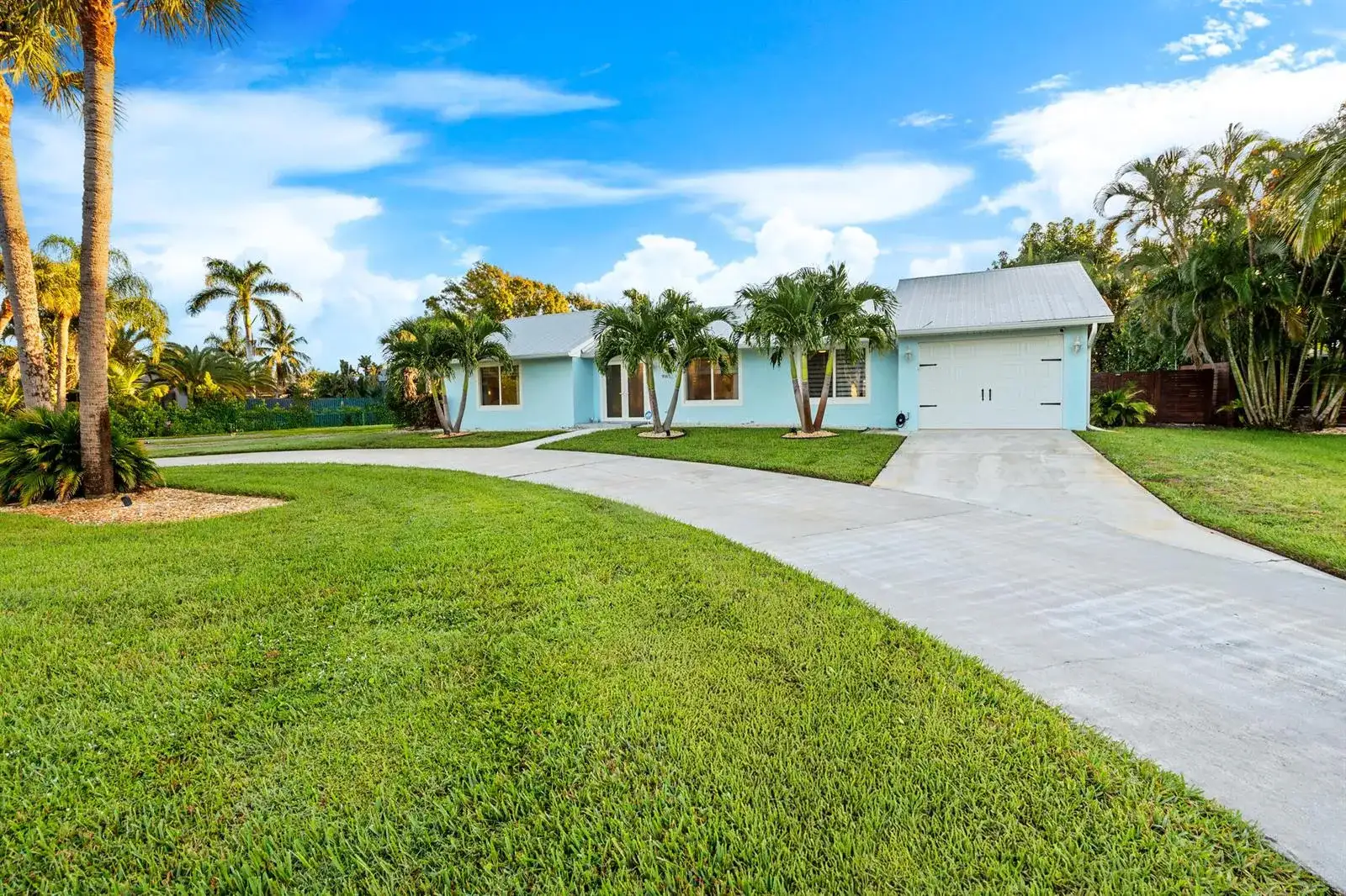9165 SE Yacht Club Circle, Hobe Sound FL 33455 photo 4