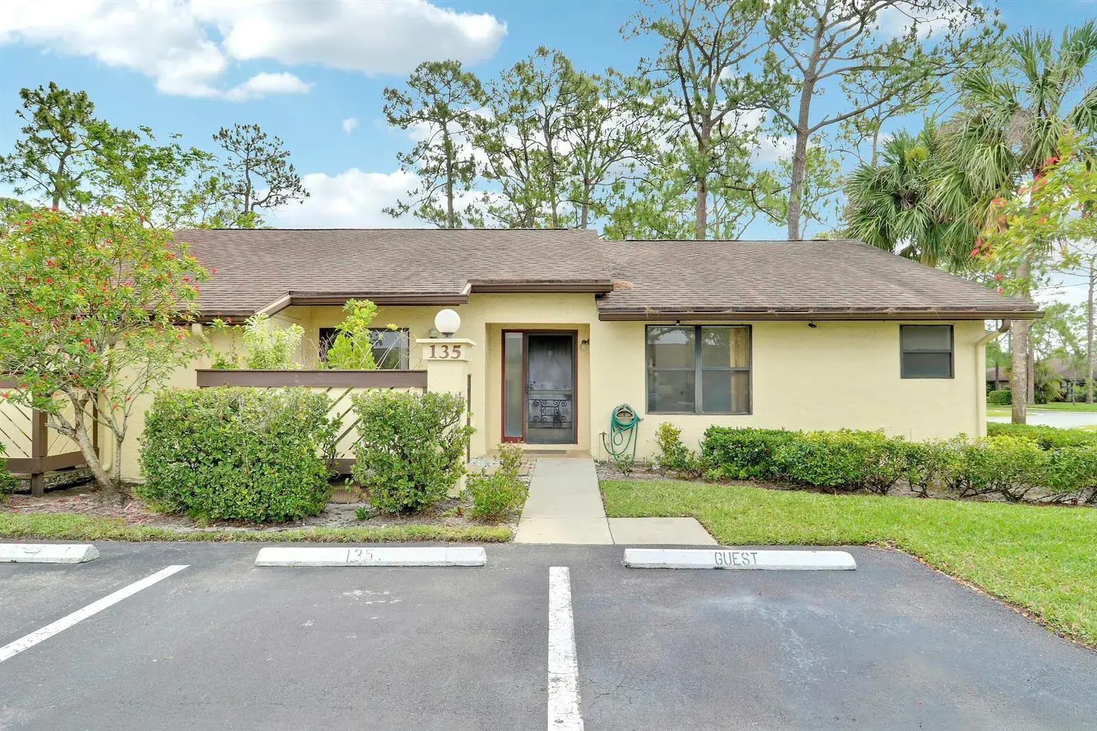 135 Manchineel Court, Royal Palm Beach FL 33411