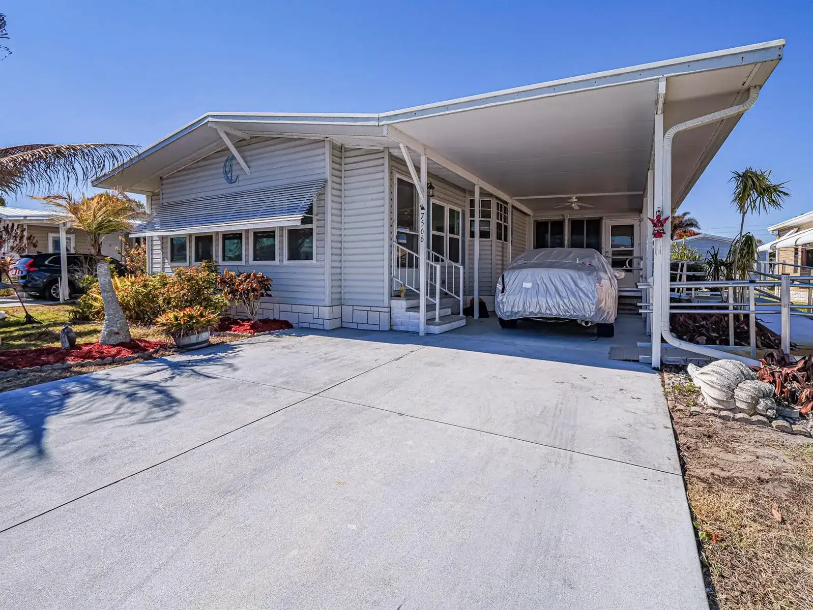 7566 Montauk Avenue # U19, FL 32976 photo 4