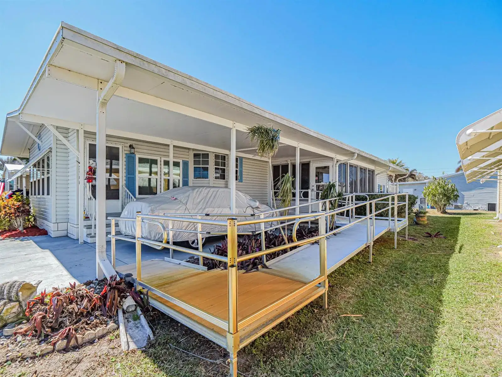 7566 Montauk Avenue # U19, FL 32976 photo 5