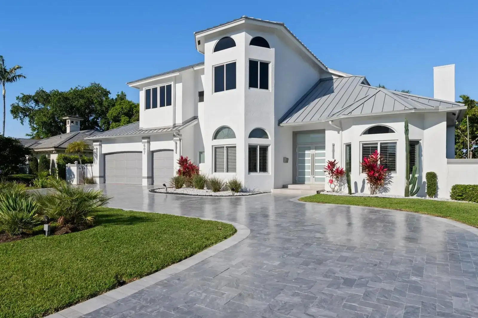 607 Intracoastal Drive, Fort Lauderdale FL 33304 photo 2