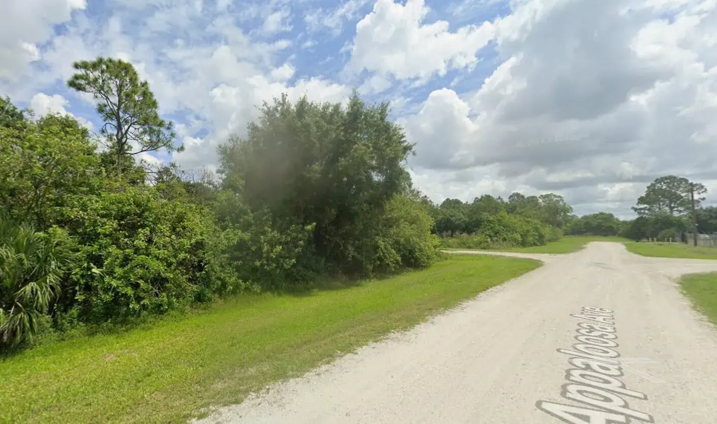 869 Appaloosa Avenue, Clewiston FL 33440