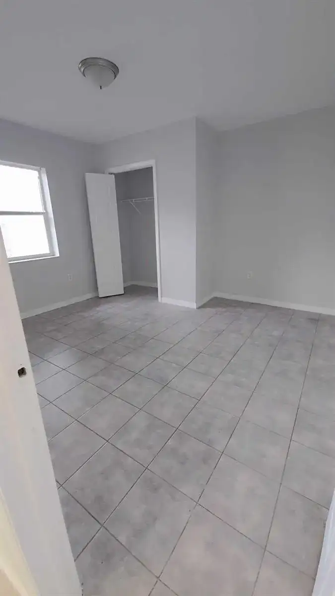 621 NW 5th Avenue Unit 4, Pompano Beach FL 33060 photo 2