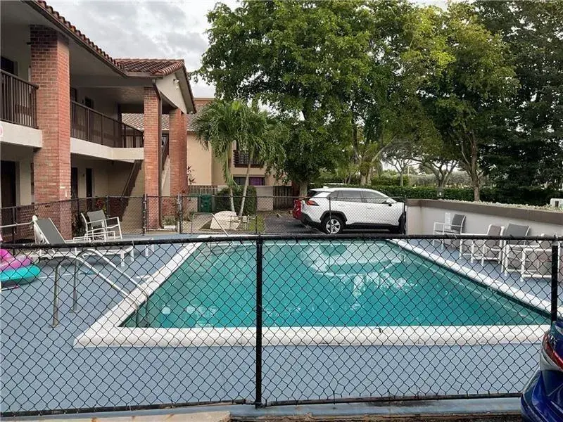10825 Royal Palm Boulevard # 8, Coral Springs FL 33065