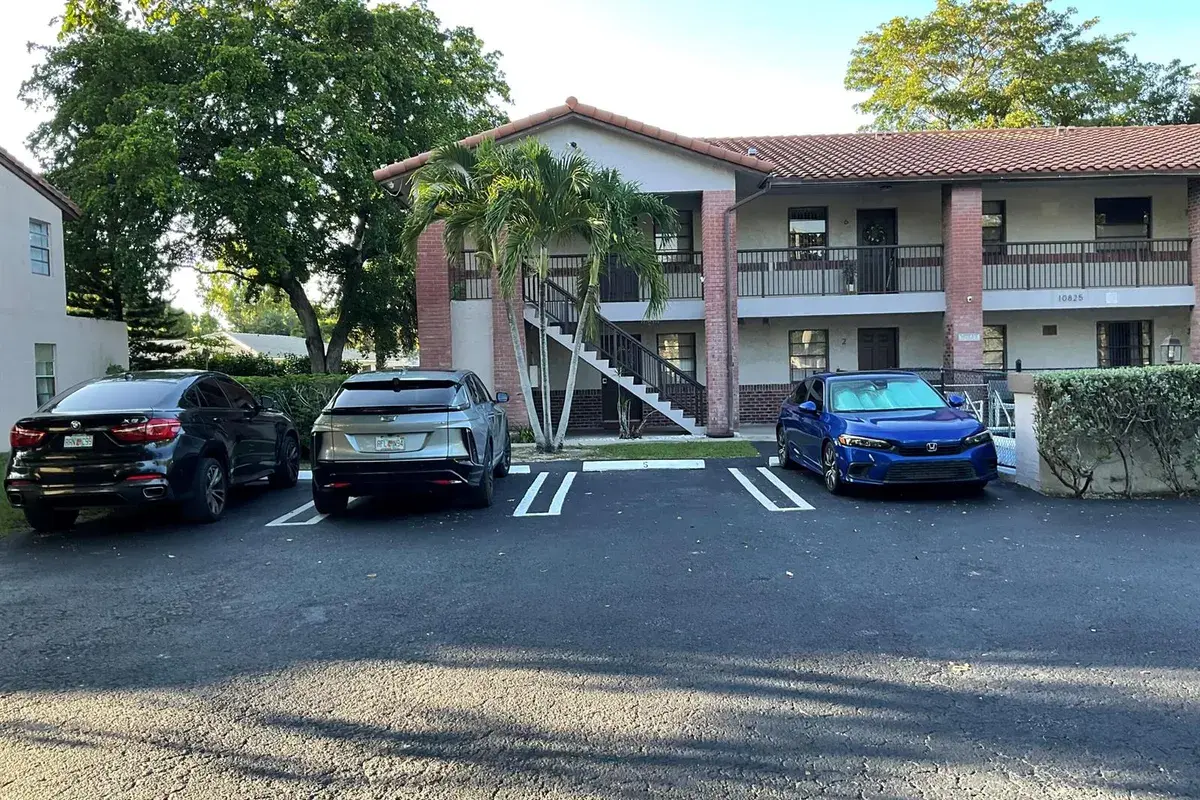 10825 Royal Palm Boulevard, Coral Springs FL 33065