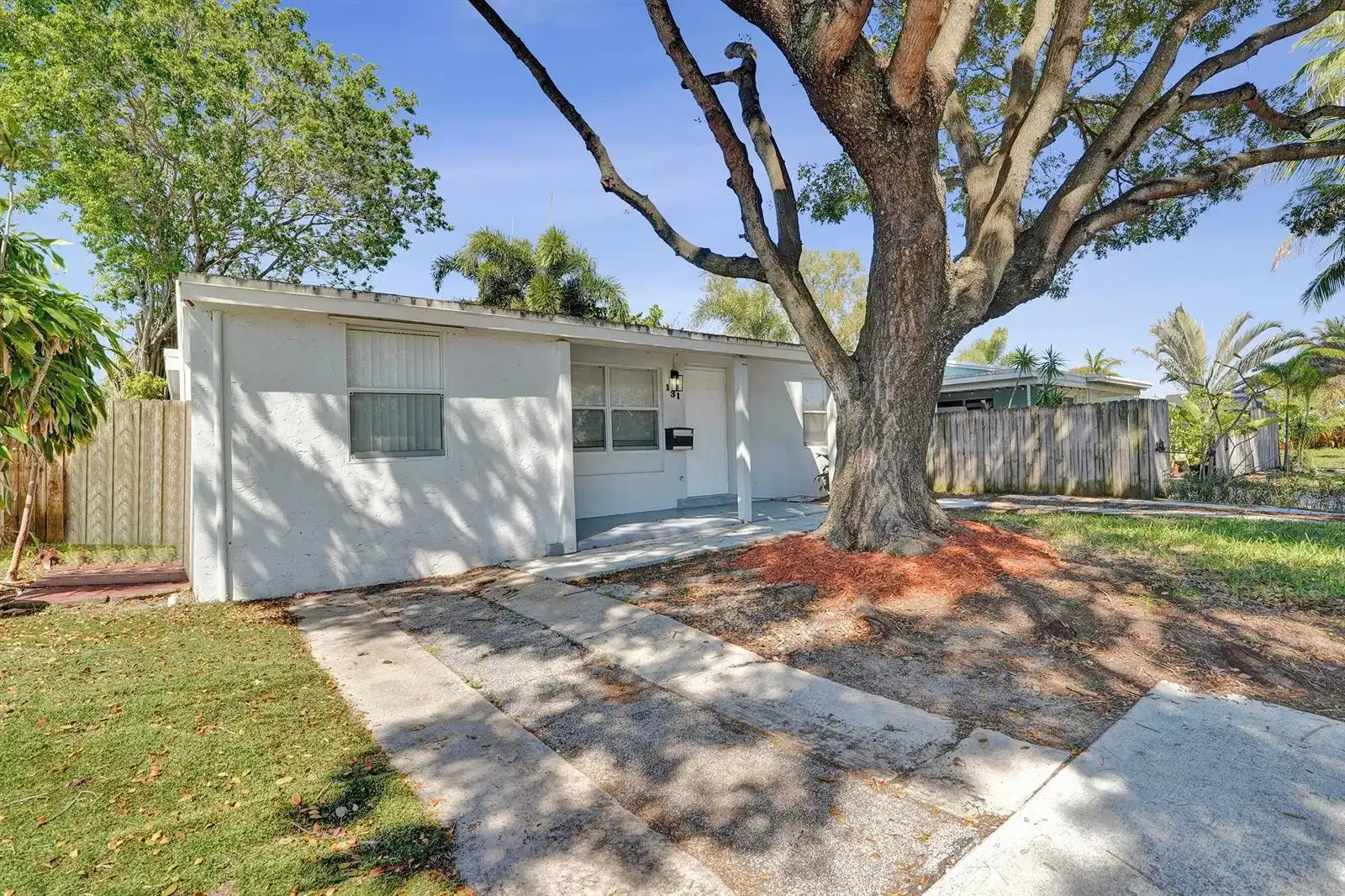 131 NE 51st Street, Oakland Park FL 33334