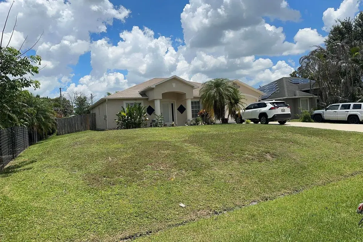 1481 SW Dow Lane, Port St. Lucie FL 34953