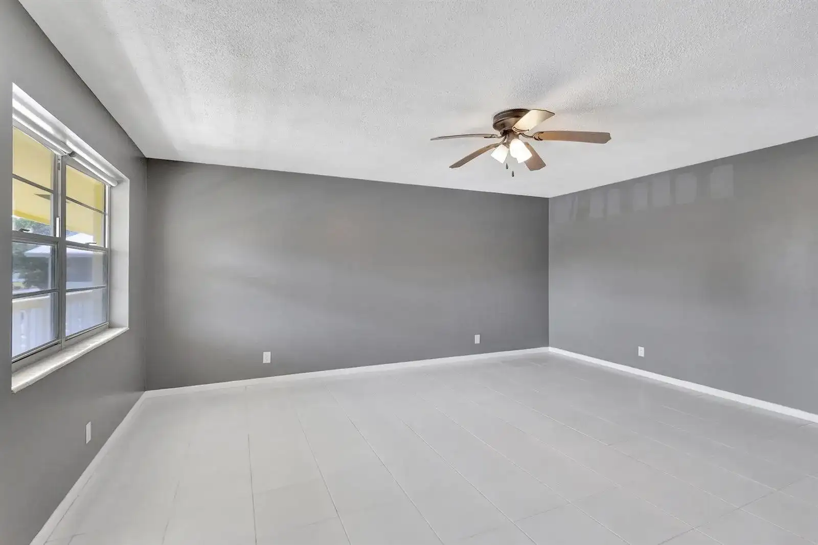 110 E Sheffield E, West Palm Beach FL 33417 photo 3