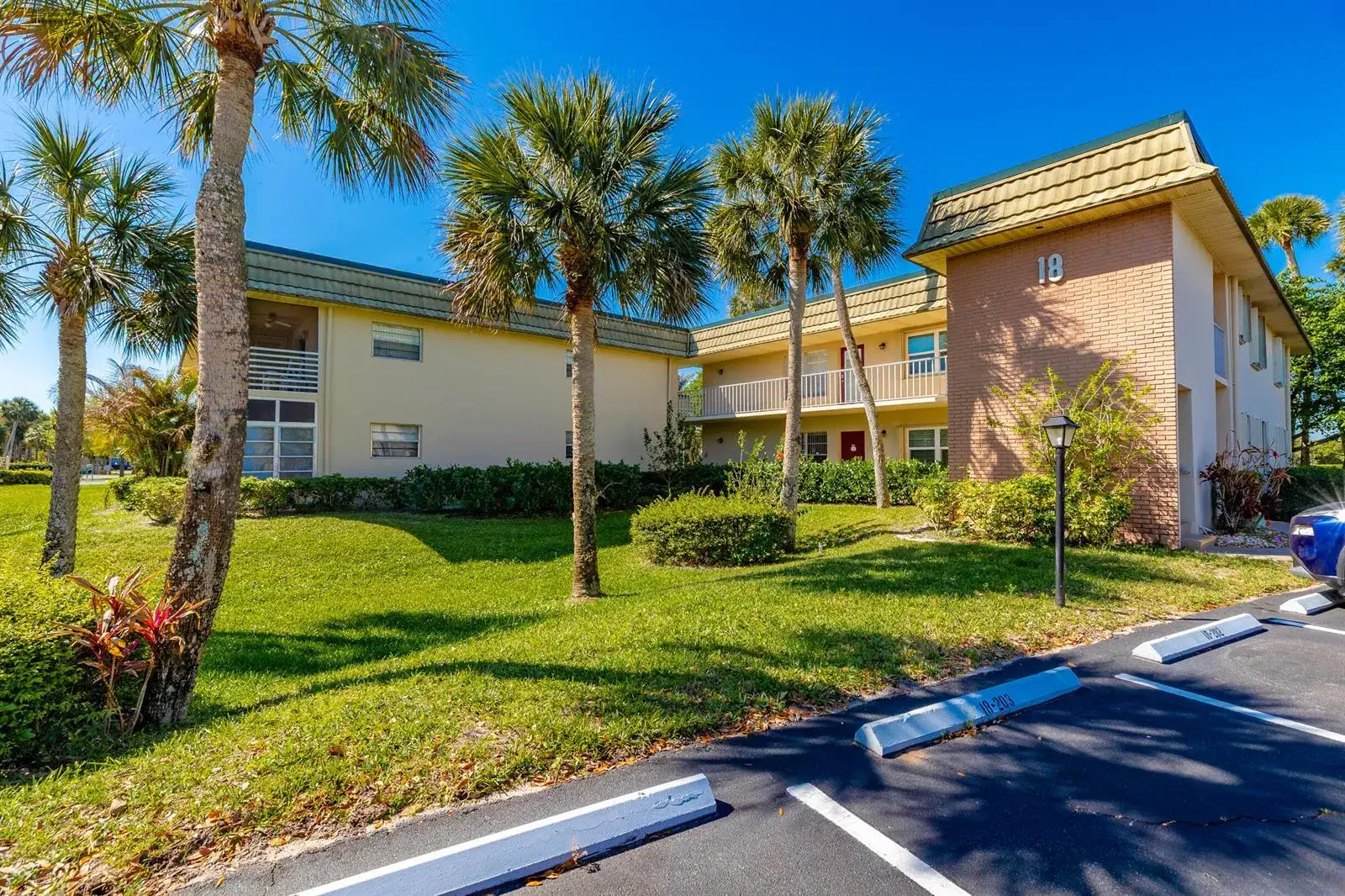 18 Vista Gardens Trail # 205, Vero Beach FL 32962