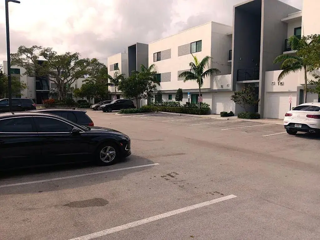3050 NW 68th Street Unit 1101, Fort Lauderdale FL 33309