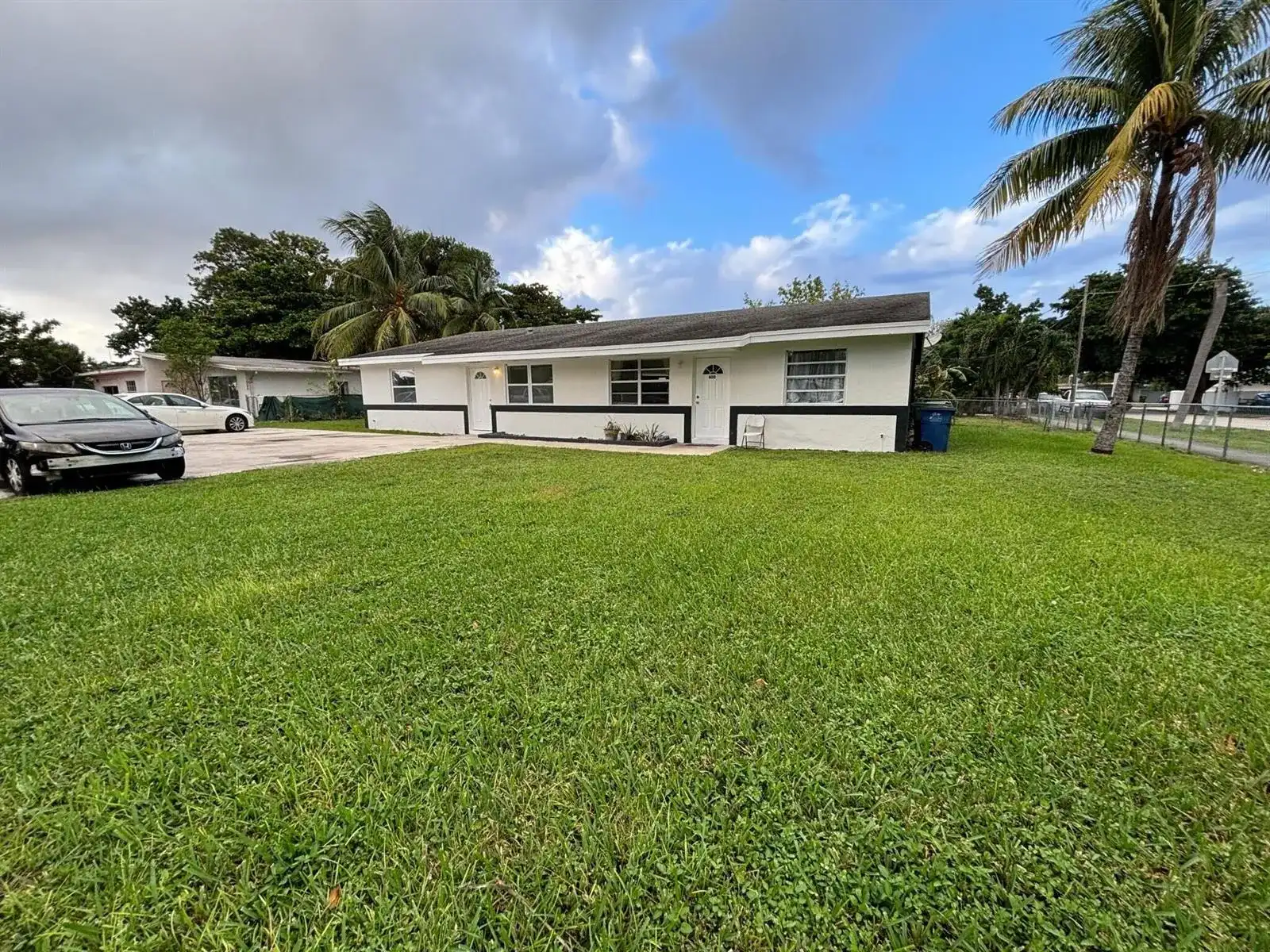 800 SW 7th Street, Hallandale Beach FL 33009