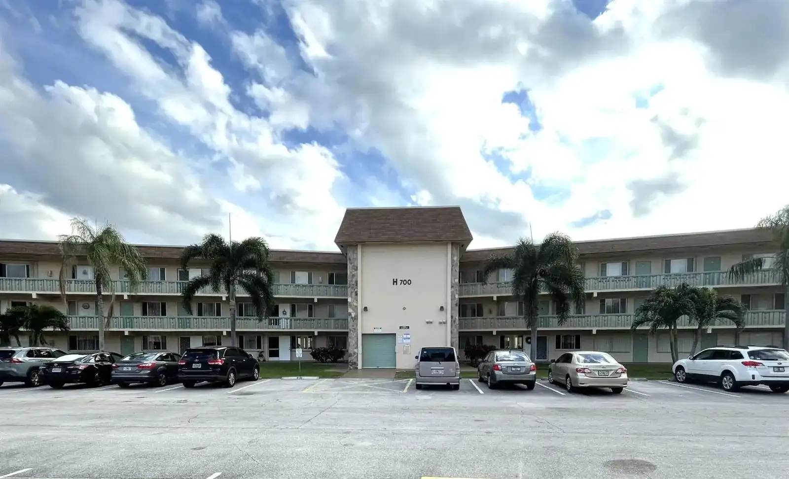 700 Village Green Court # 319, Palm Springs FL 33461
