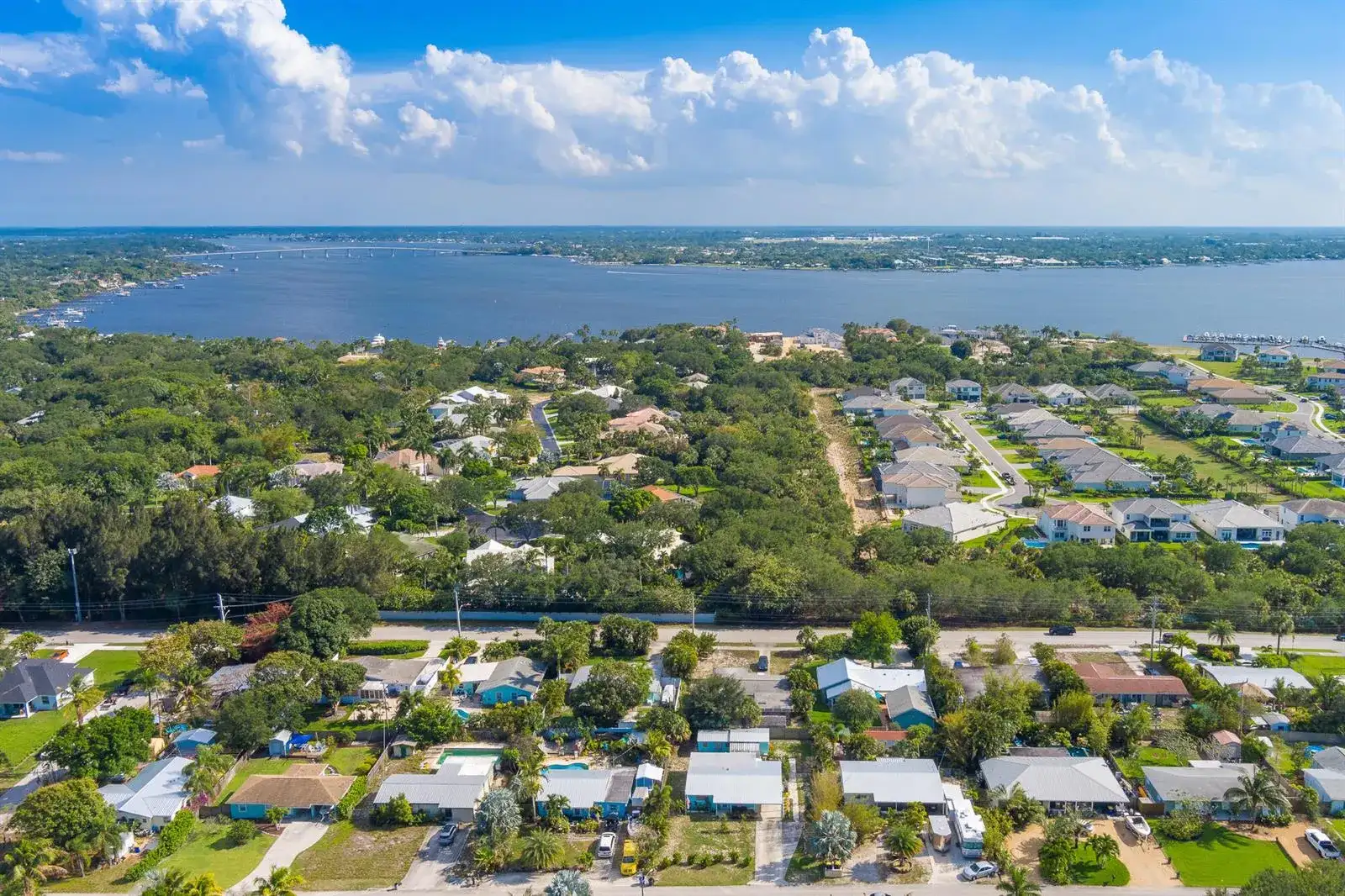 2574 NE Roberta Street, Jensen Beach FL 34957 photo 3