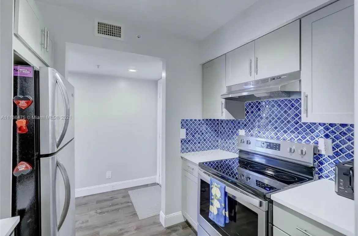 1350 SE 3rd Avenue # 211, Dania Beach FL 33004