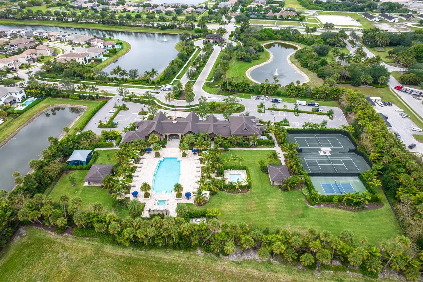 9091 Grand Prix Lane, Boynton Beach FL 33472 photo 2