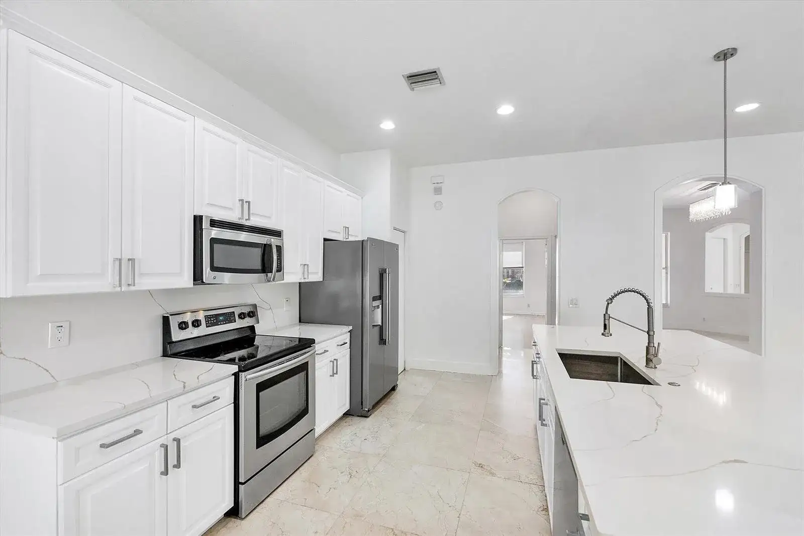 2013 Harbor View Circle, Weston FL 33327 photo 5