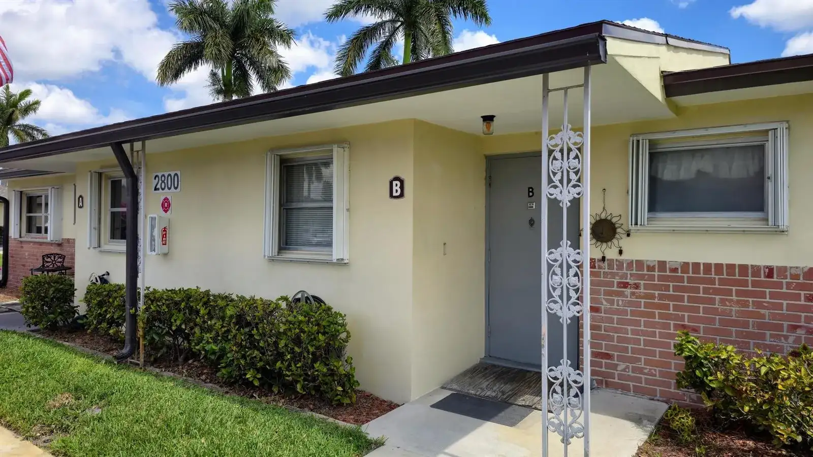 2800 Ashley Drive E # B, West Palm Beach FL 33415 photo 2
