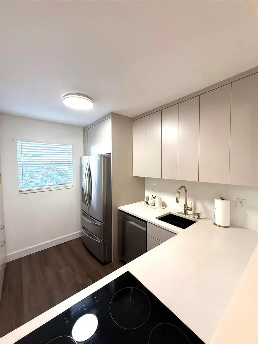3170 Holiday Springs Boulevard # 304, Margate FL 33063