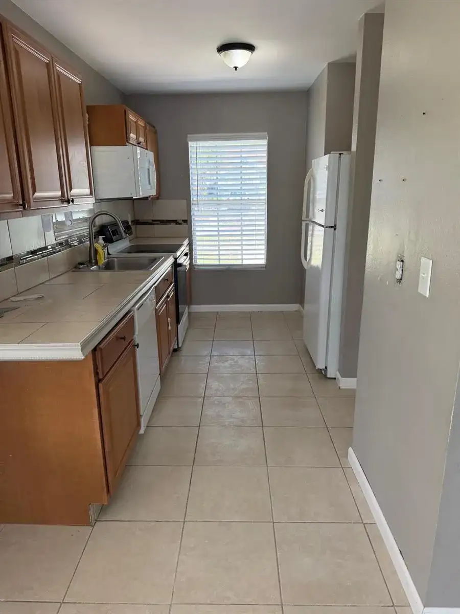 1456 SE Rivergreen Circle, Port St. Lucie FL 34952 photo 4