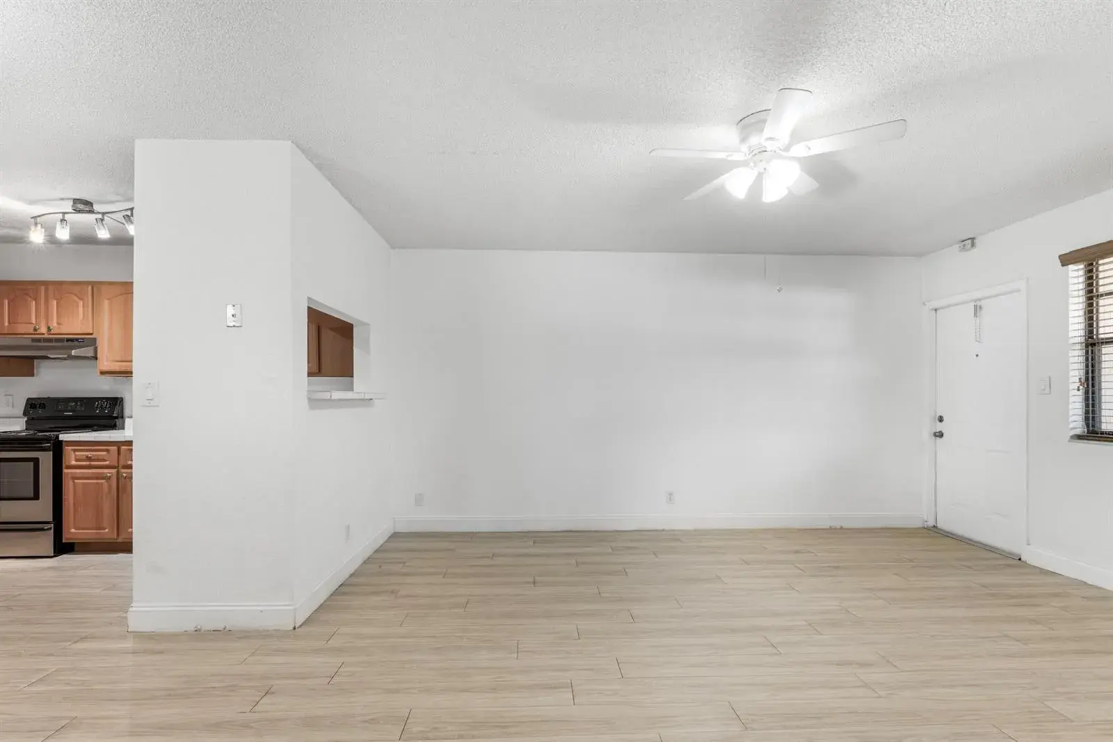 2646 Riverside Drive # 2646, Coral Springs FL 33065