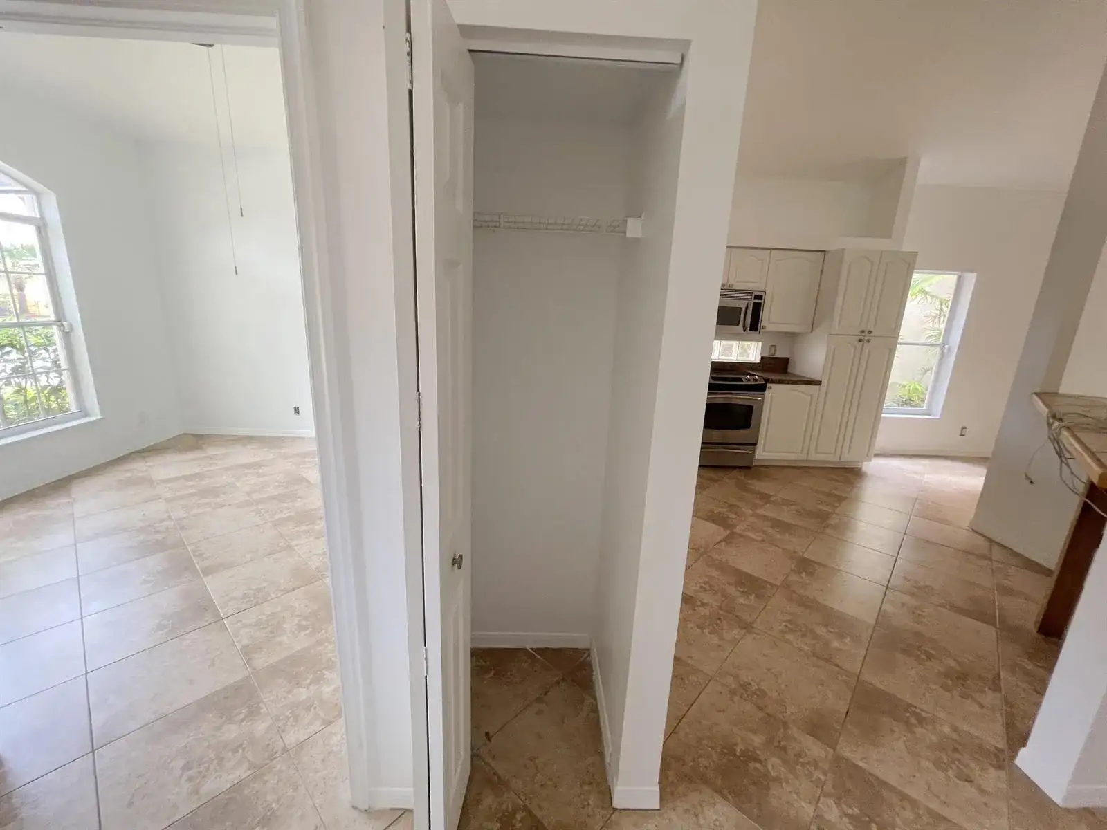 5338 Edenwood Lane, Riviera Beach FL 33418 photo 3