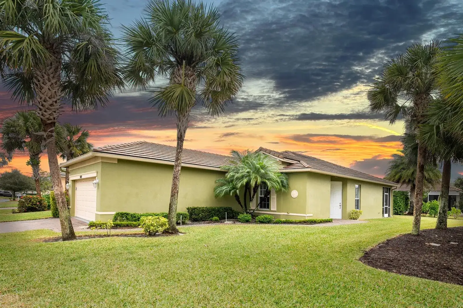 9692 SW Lindale Trace Boulevard, Port St. Lucie FL 34987