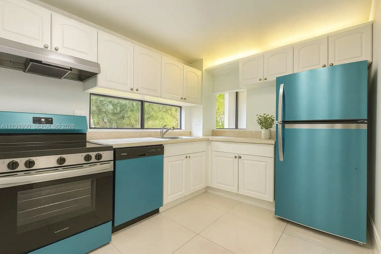 17021 N Bay Road # 105, Sunny Isles Beach FL 33160 photo 3