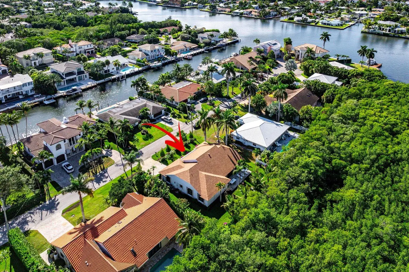 48 Harbour Drive N, Boynton Beach FL 33435 photo 2
