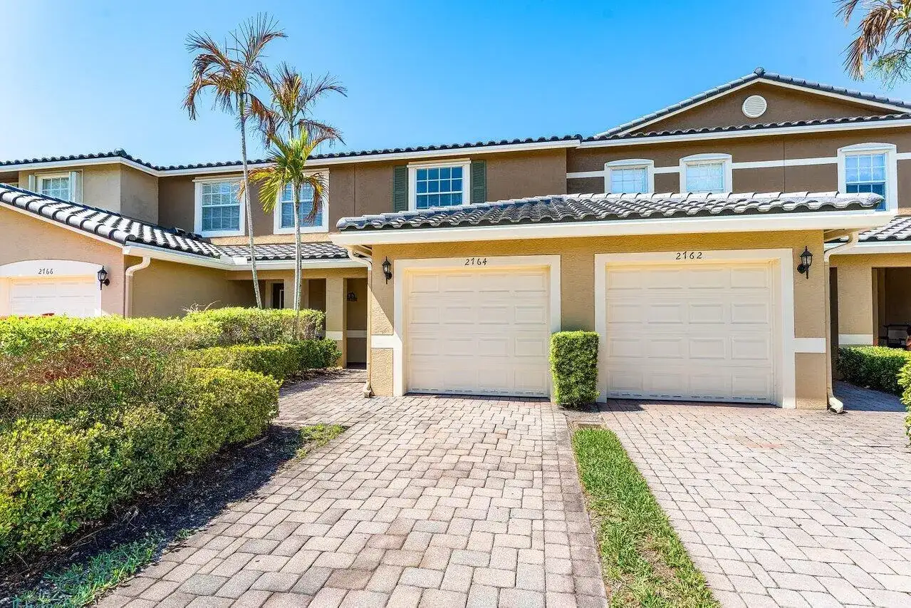 2764 SE Birmingham Drive, Stuart FL 34994 photo 2