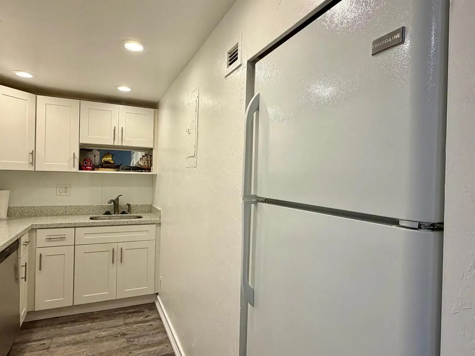 3000 Riomar Street # 410, Fort Lauderdale FL 33304 photo 2