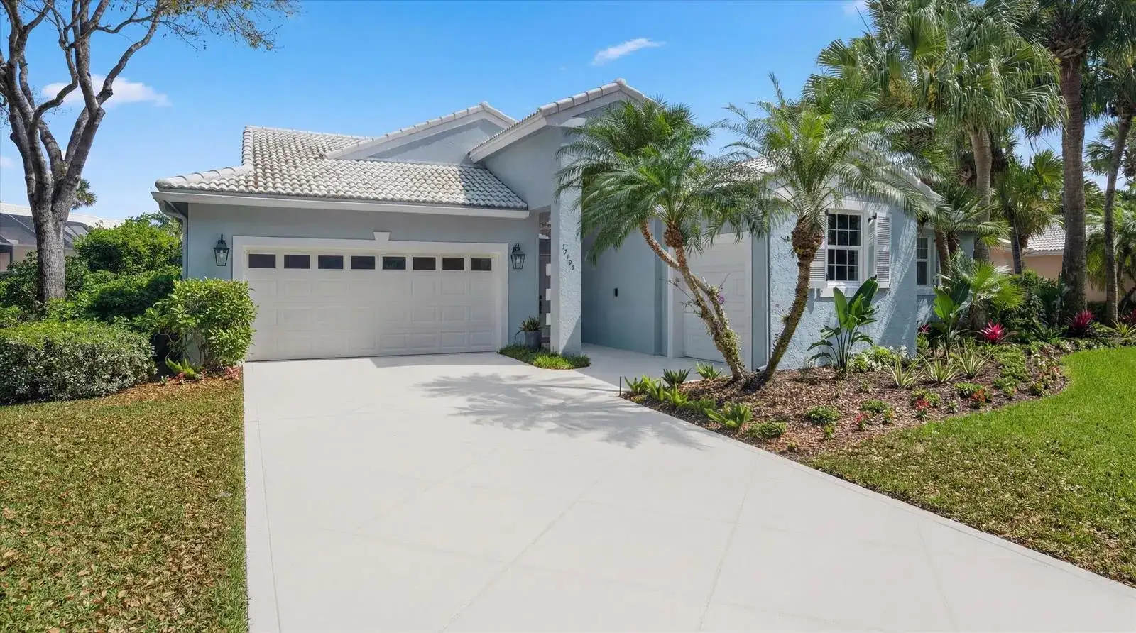 17104 Crossgate Drive, Jupiter FL 33477 photo 2