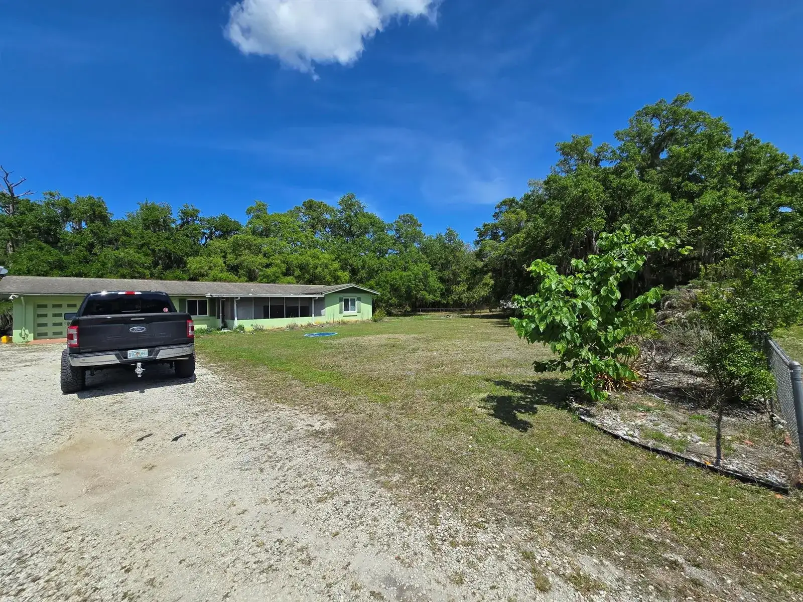 144 N Elm Street, Fellsmere FL 32948 photo 3