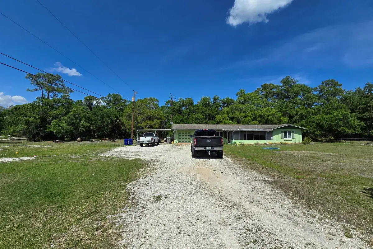 144 N Elm Street, Fellsmere FL 32948
