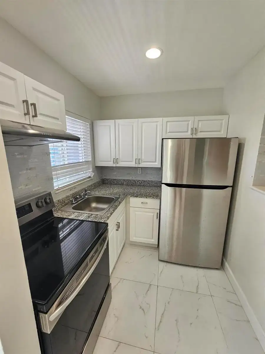 1115 Lake Terrace # 208, Boynton Beach FL 33426 photo 5