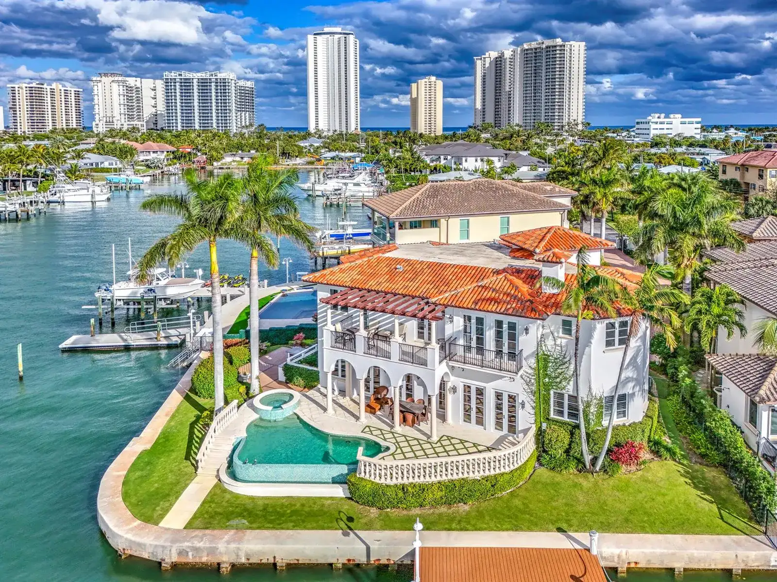 2775 Lake Drive, Singer Island FL 33404 photo 3