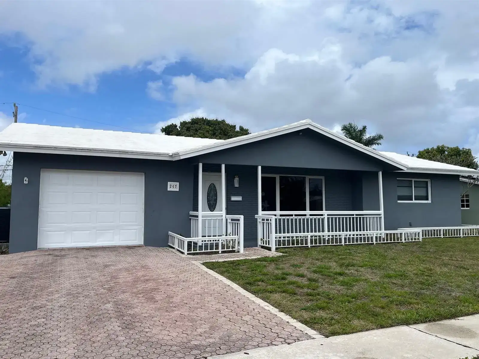257 SW 5th Street, Boca Raton FL 33432 photo 2