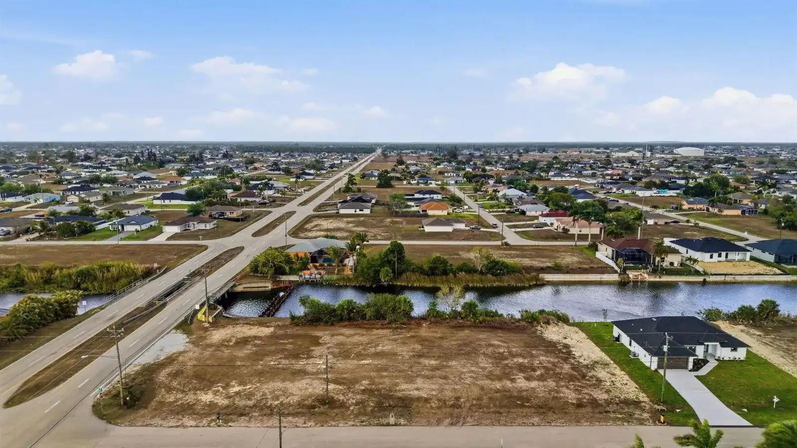 1525 NW 17th Street, Cape Coral FL 33993
