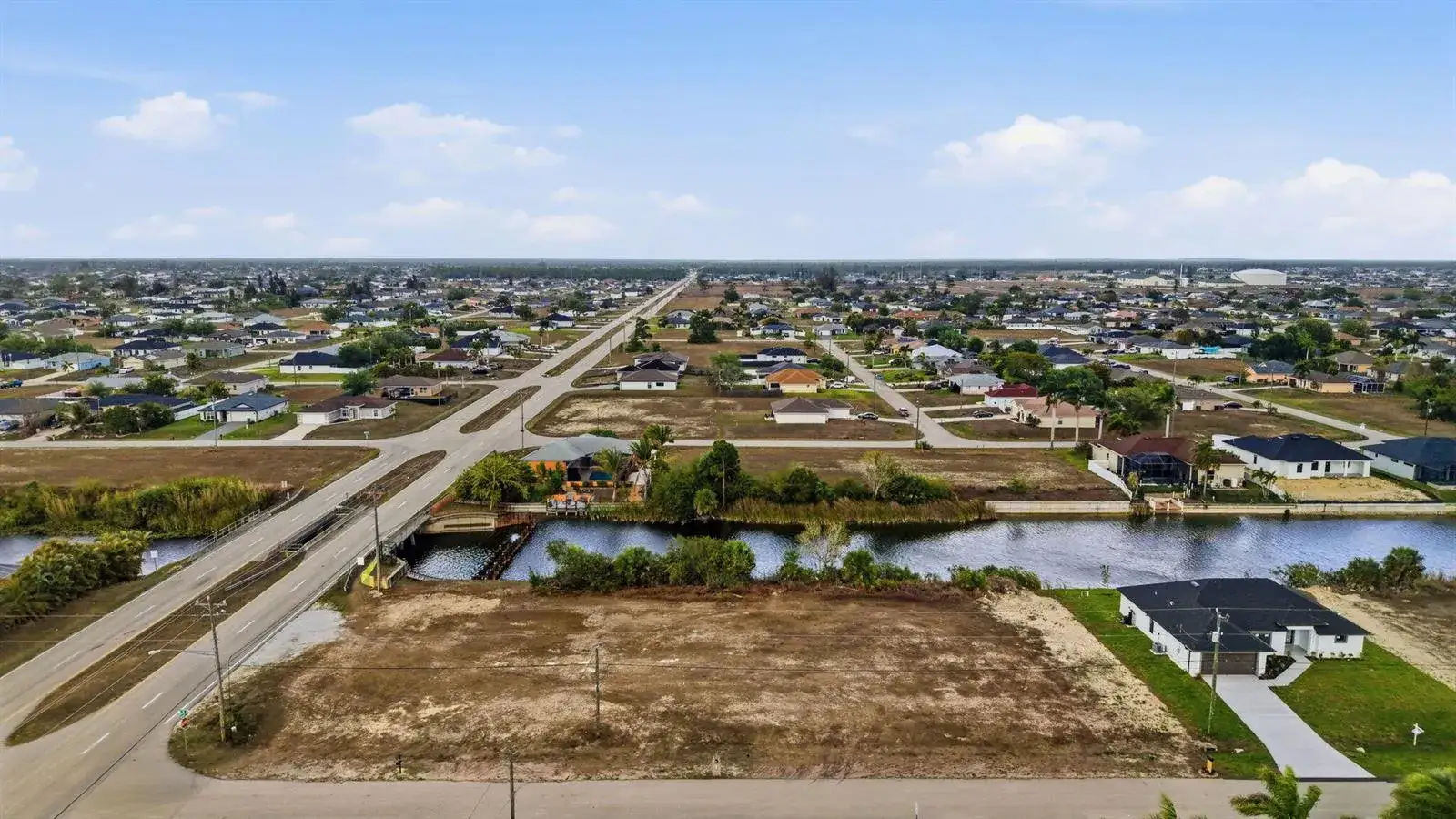 1525 NW 17th Street, Cape Coral FL 33993