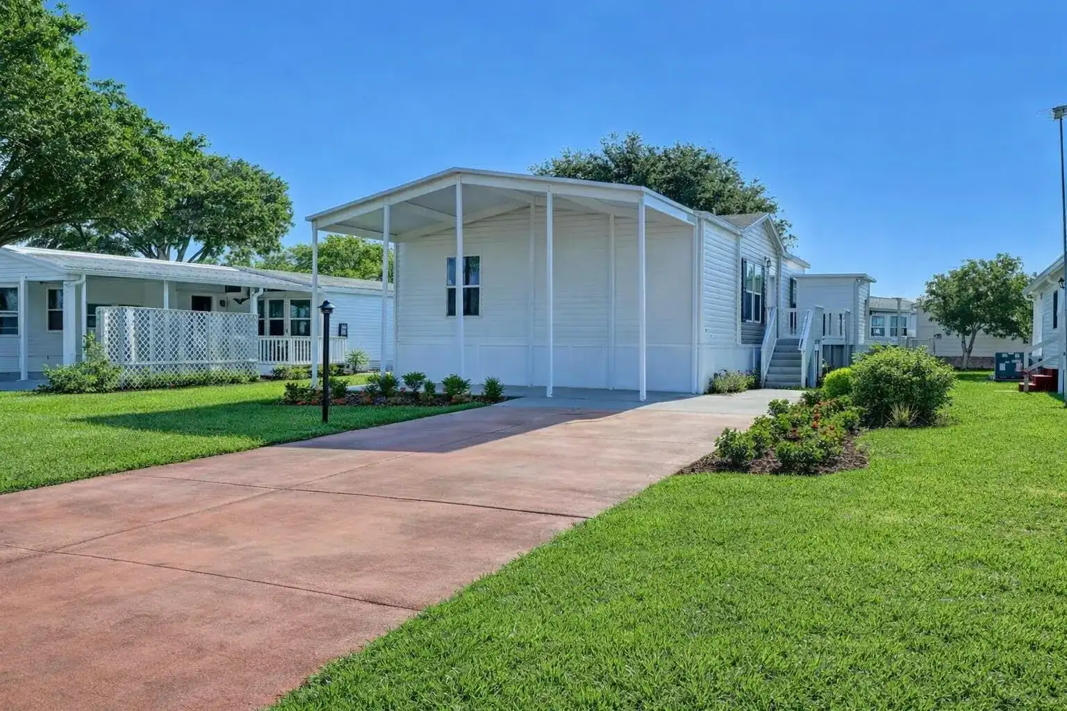 1479 Barefoot Circle, Sebastian FL 32976