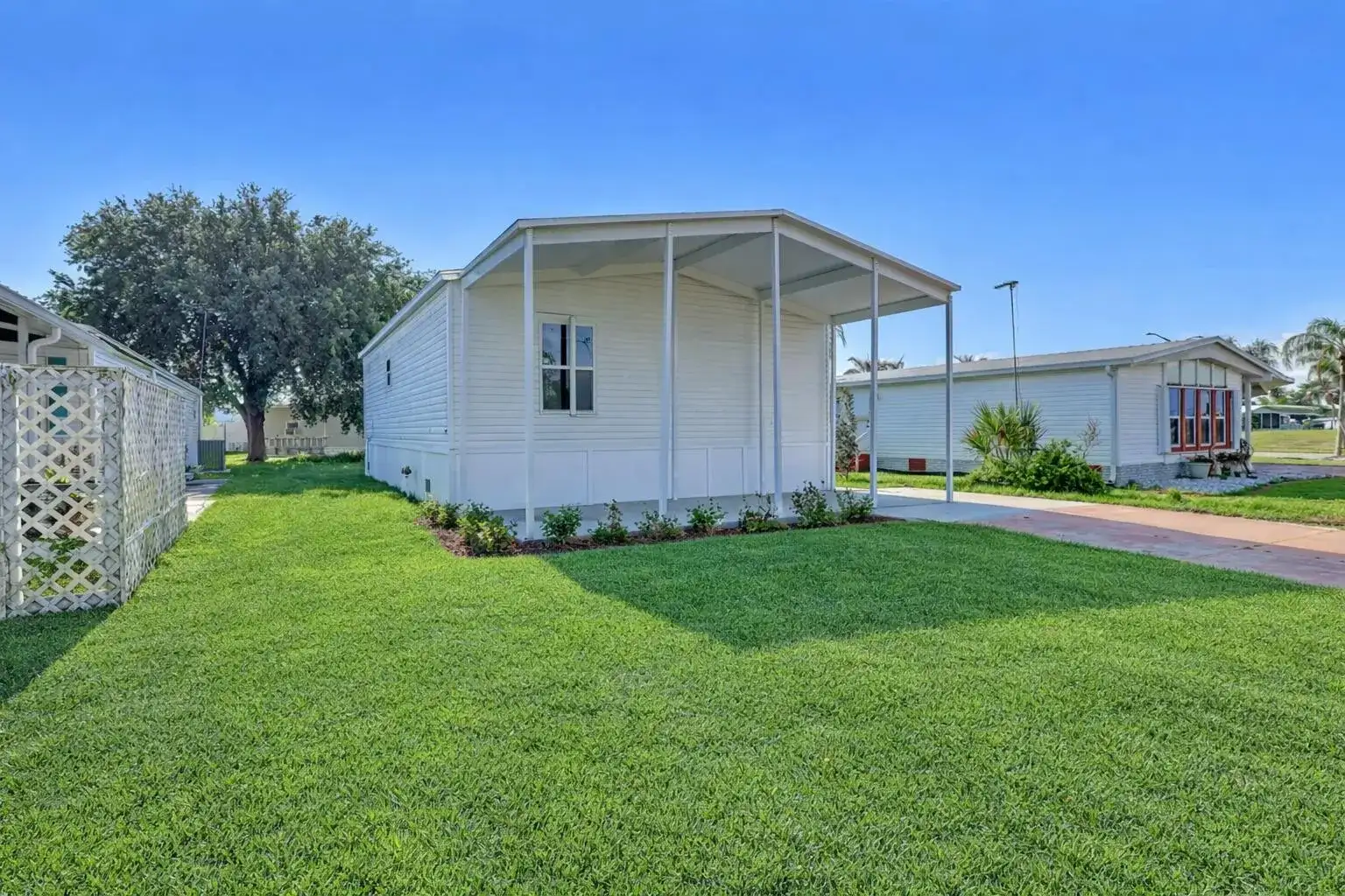 1479 Barefoot Circle, Sebastian FL 32976 photo 3