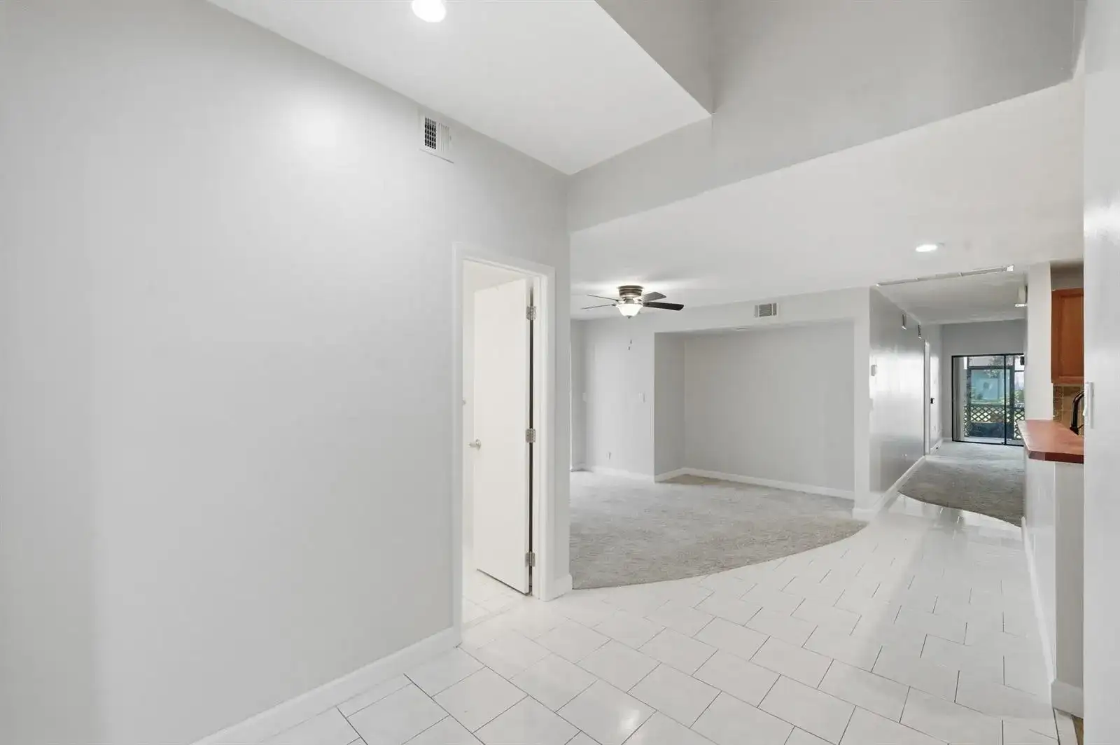 1097 NW 98th Terrace # 110, Pembroke Pines FL 33024 photo 2