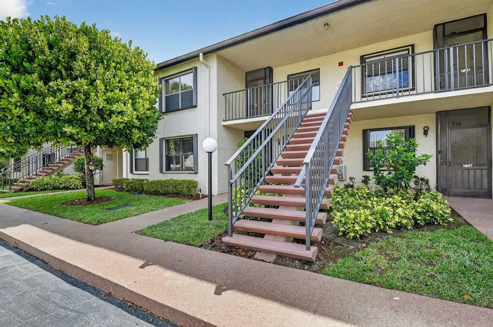 7855 Willow Spring Drive # 725, Lake Worth FL 33467