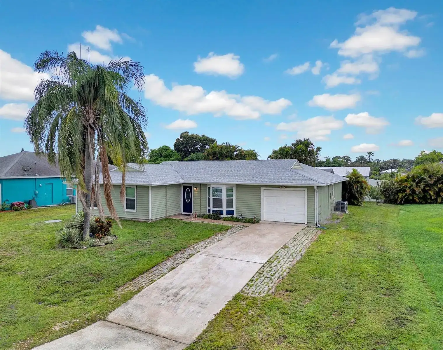 1918 SE Cheltenham Street, Port St. Lucie FL 34983 photo 2